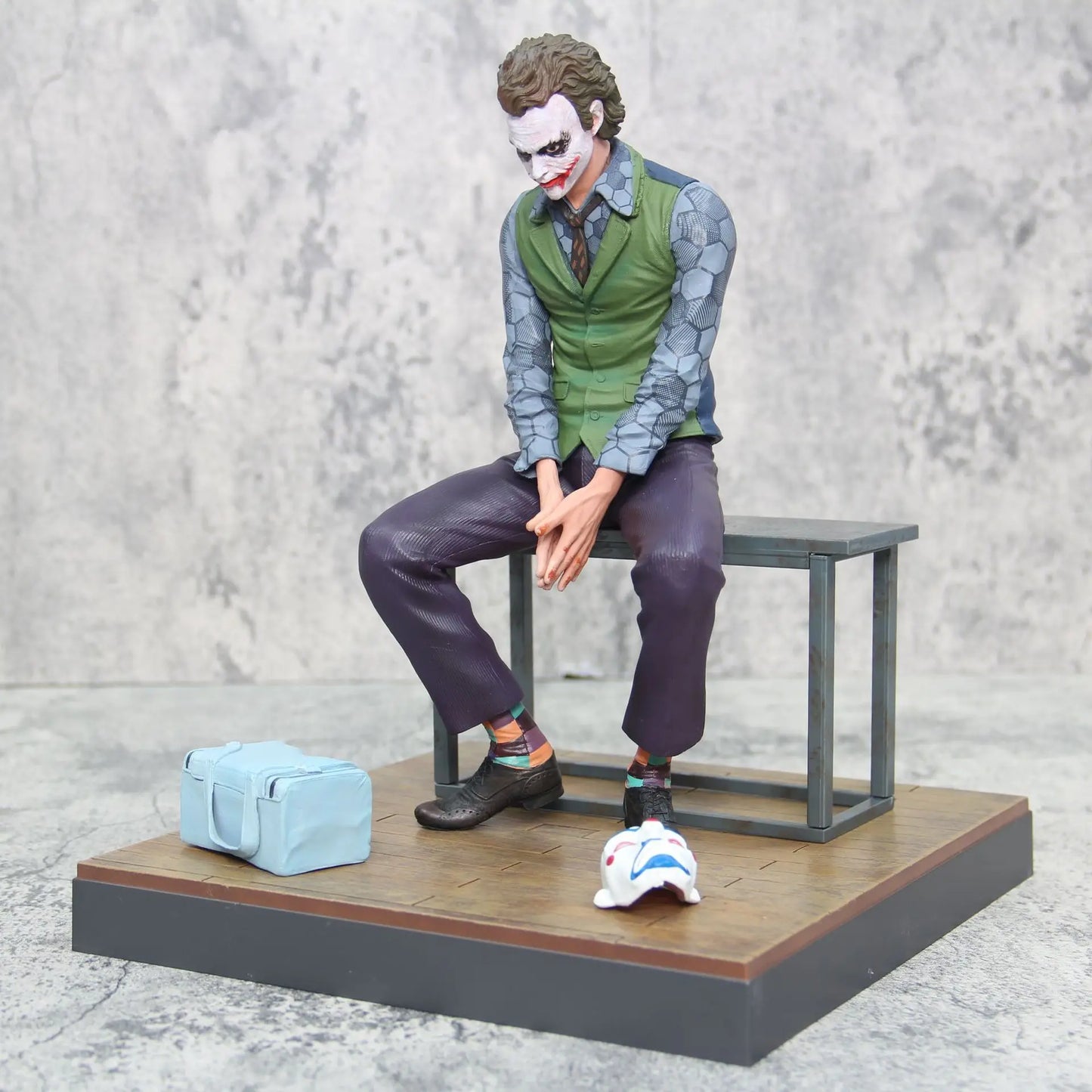 DeadpoolShop™ Joker Heath Ledger Figure